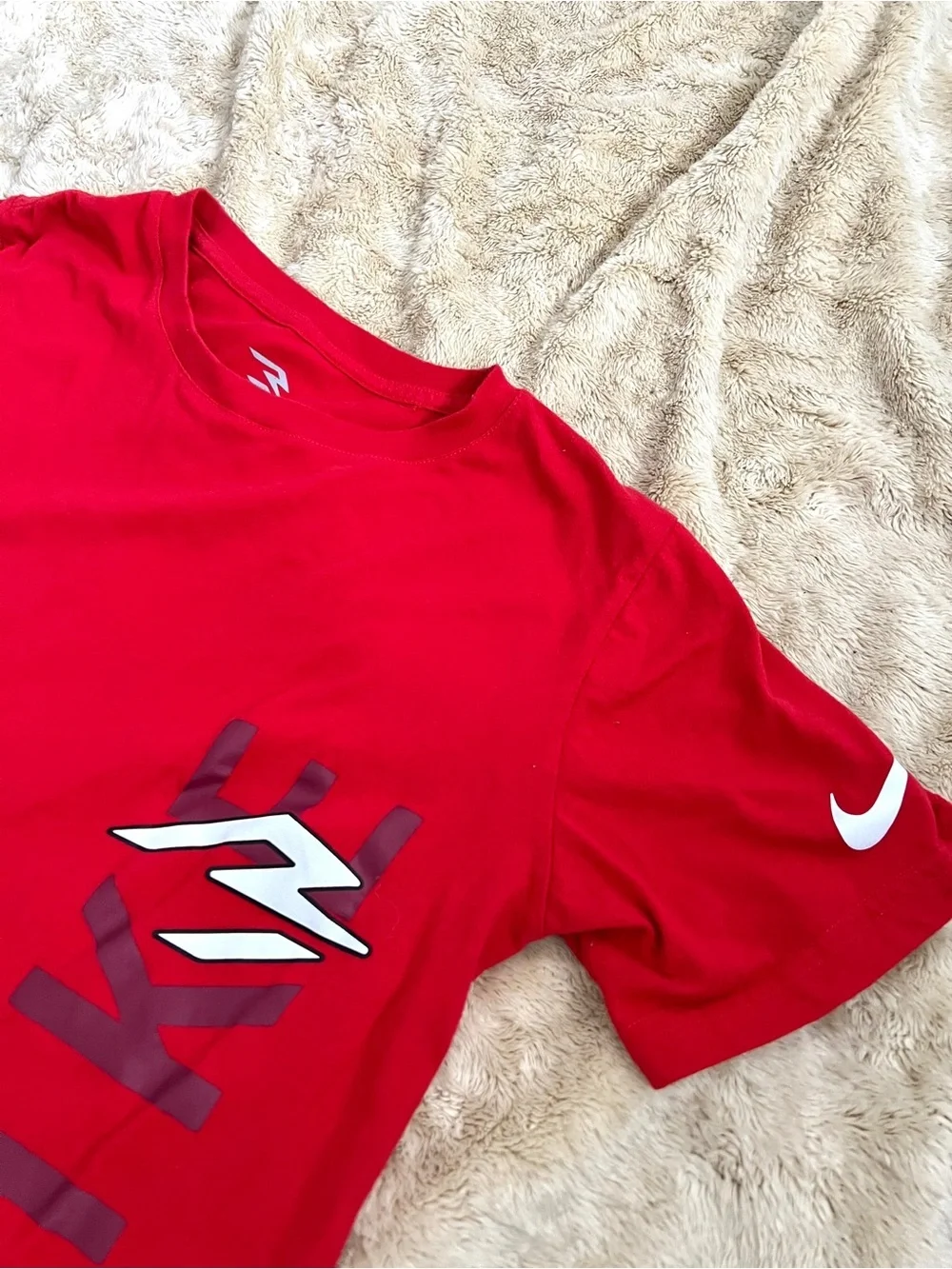 NIKE Boy's Red Logo Athletic Casual T-Shirt Size 12
